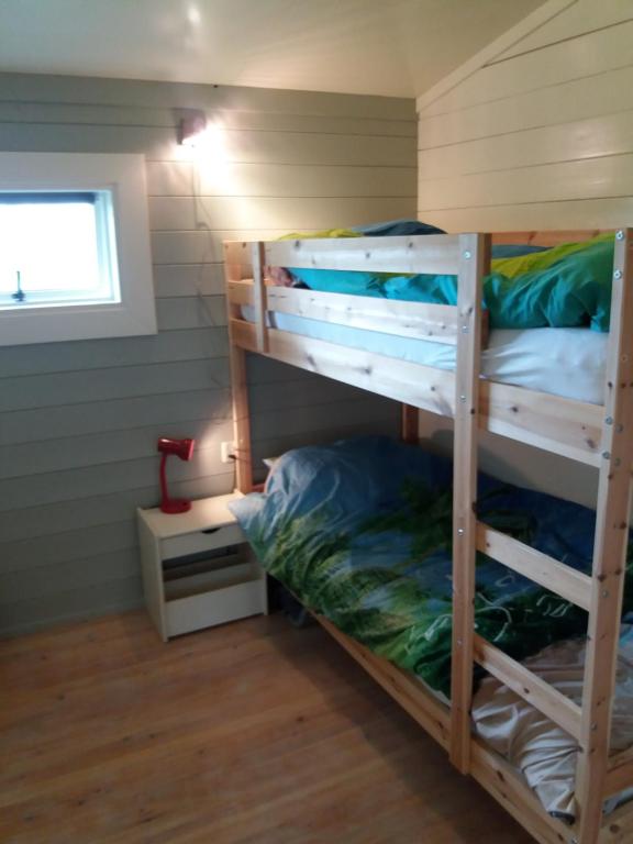 Cozy Cottage room 1