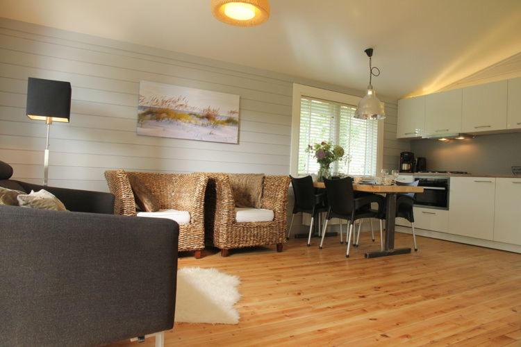 Cozy Cottage room 5